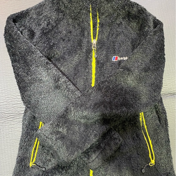Black Fleece Jacket - Picture 2 of 2